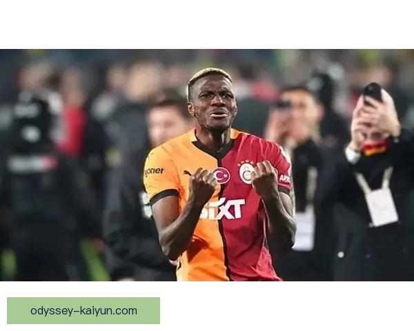 奥斯梅恩表现稳健,转会市场受到广泛关注与分析 奥斯梅恩表现稳健,转会市场受到广泛关注与分析